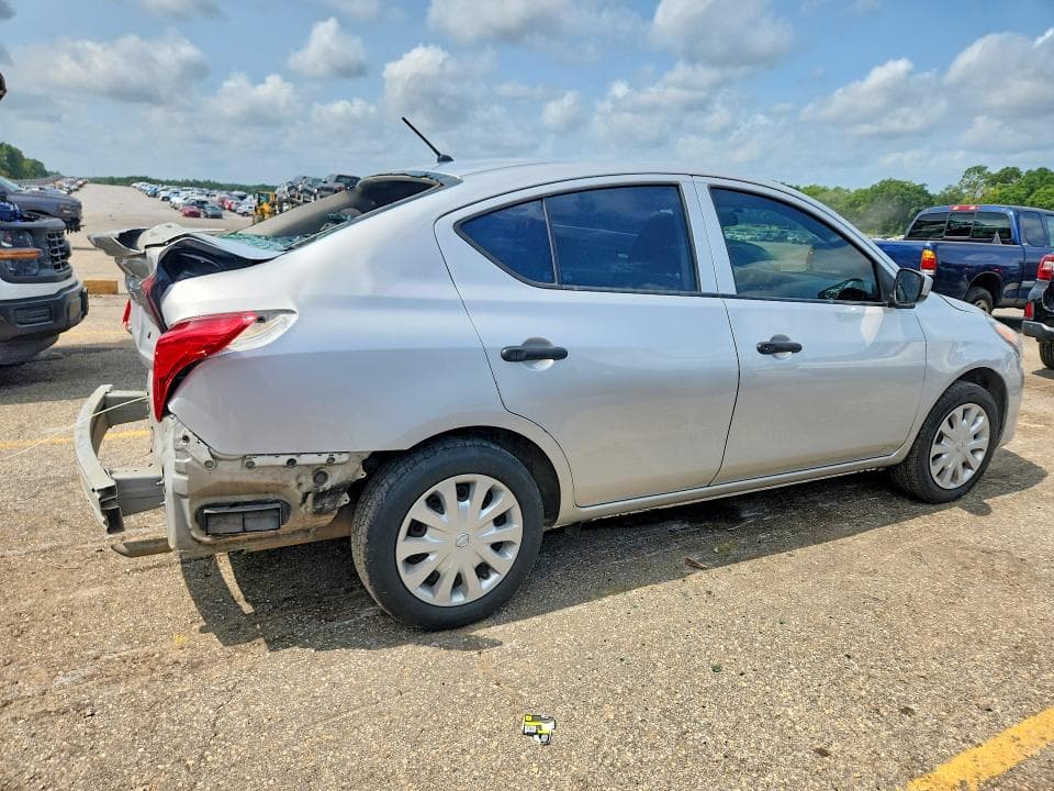 2018 NISSAN VERSA S PLUS 3