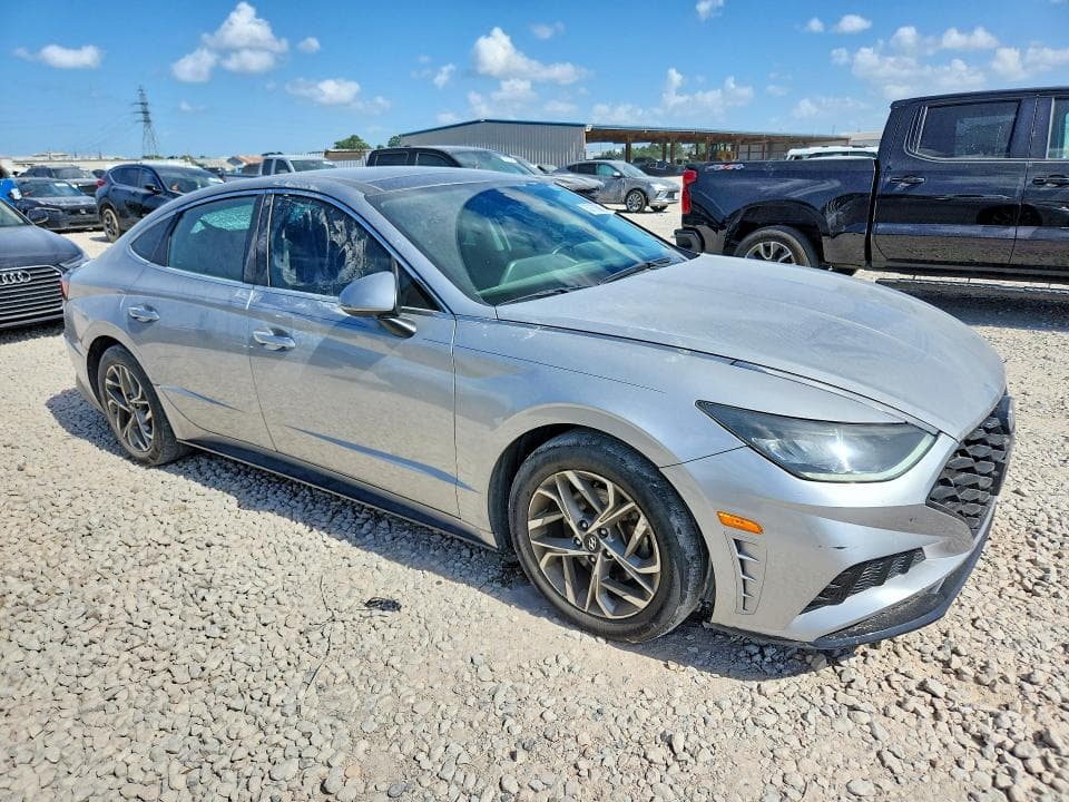 2021 HYUNDAI SONATA SEL 4