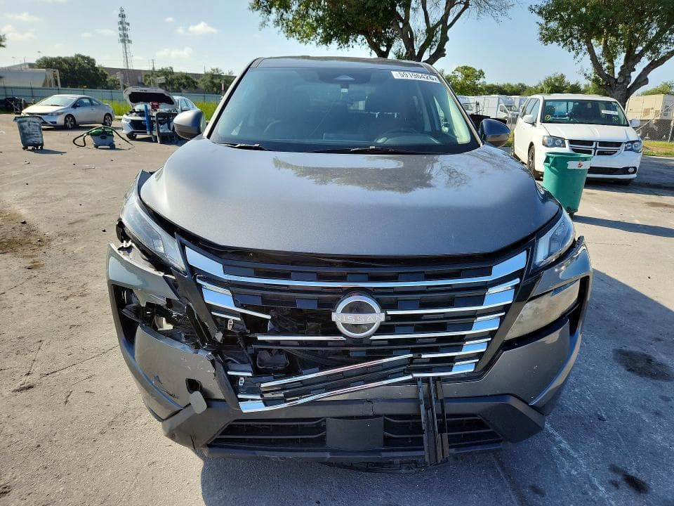 2025 NISSAN ROGUE SV 5