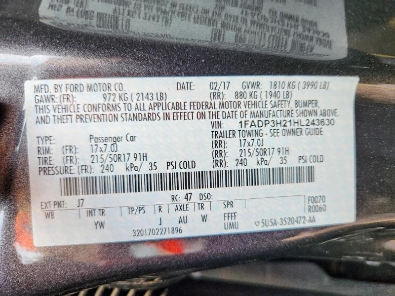 2017 FORD FOCUS SEL 12