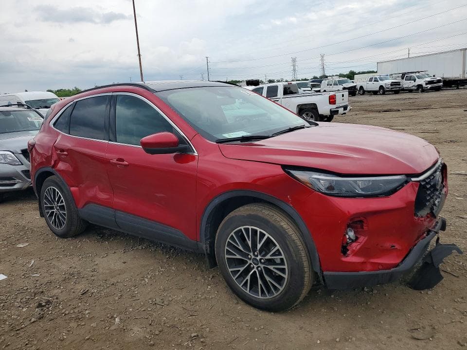 2025 FORD ESCAPE 4