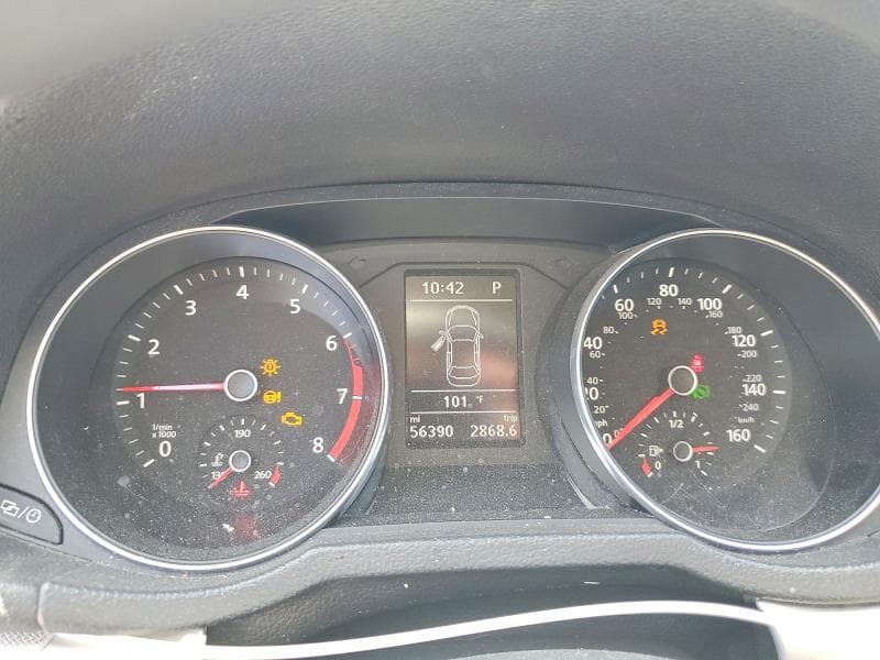 2018 VOLKSWAGEN PASSAT S S 9