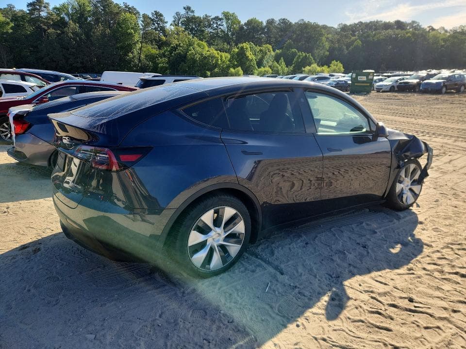 2024 TESLA MODEL Y 3