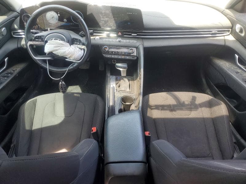 2024 HYUNDAI ELANTRA SEL 8