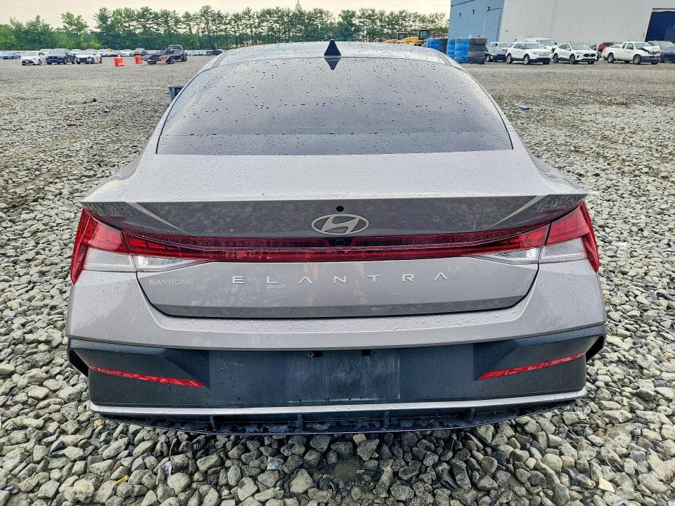 2024 HYUNDAI ELANTRA SEL 6