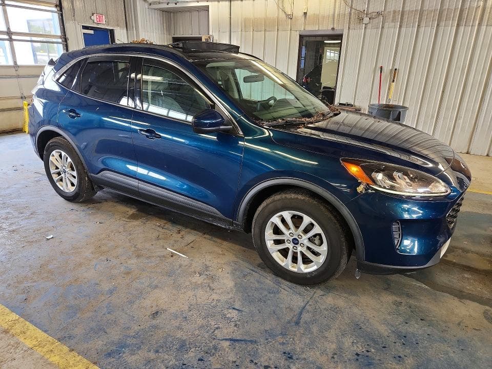 2020 FORD ESCAPE SE 4