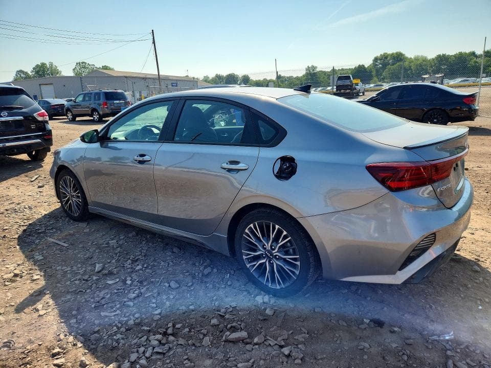 2023 KIA FORTE GT LINE 2