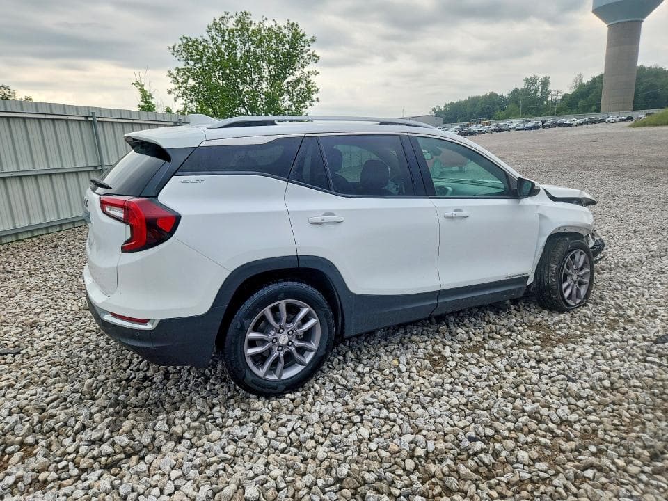 2023 GMC TERRAIN SLT 3