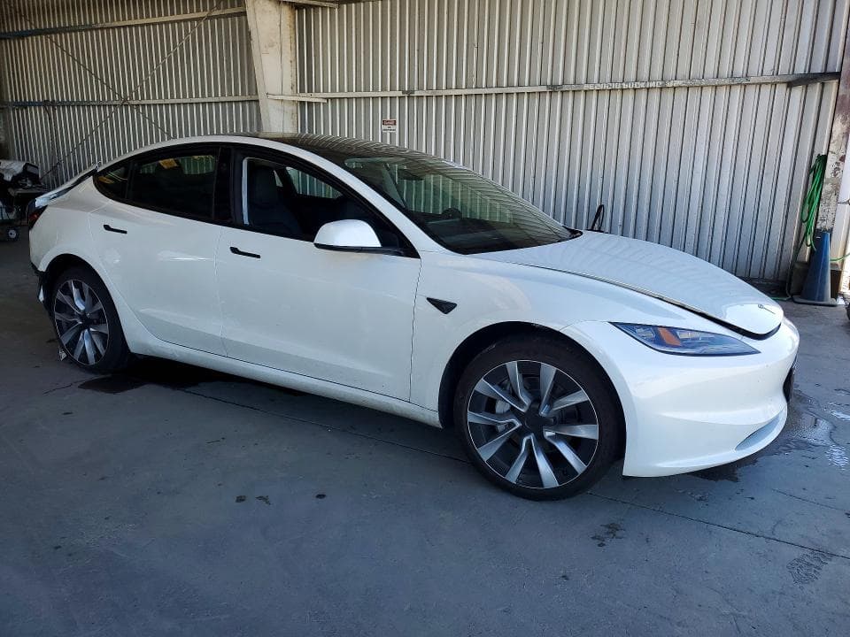 2026 TESLA MODEL 3 4