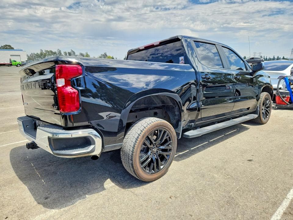 2022 CHEVROLET SILVERADO C1500 LT 3