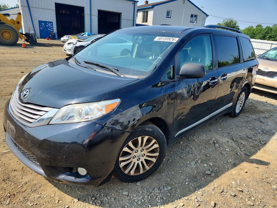 2017 TOYOTA SIENNA - 1