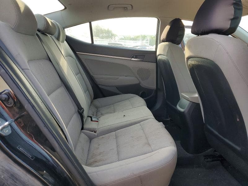 2018 HYUNDAI ELANTRA SE 10