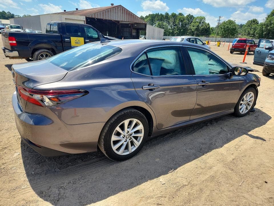 2024 TOYOTA CAMRY LE 3