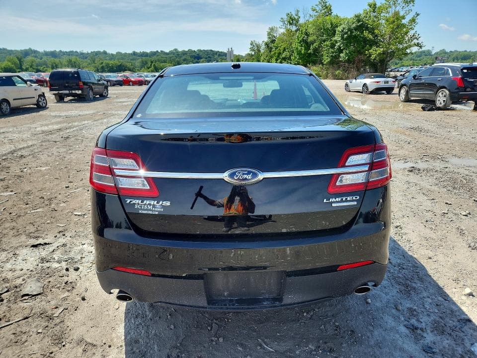 2018 FORD TAURUS 6