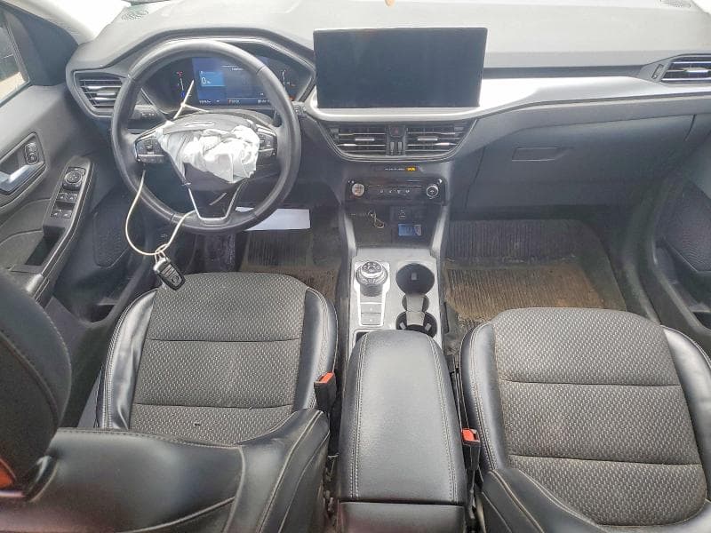 2024 FORD ESCAPE 8