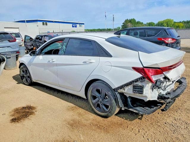 2024 HYUNDAI ELANTRA SEL 2