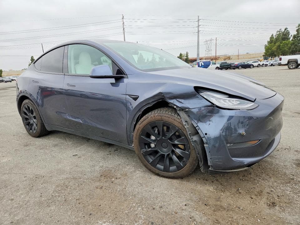 2021 TESLA MODEL Y 4