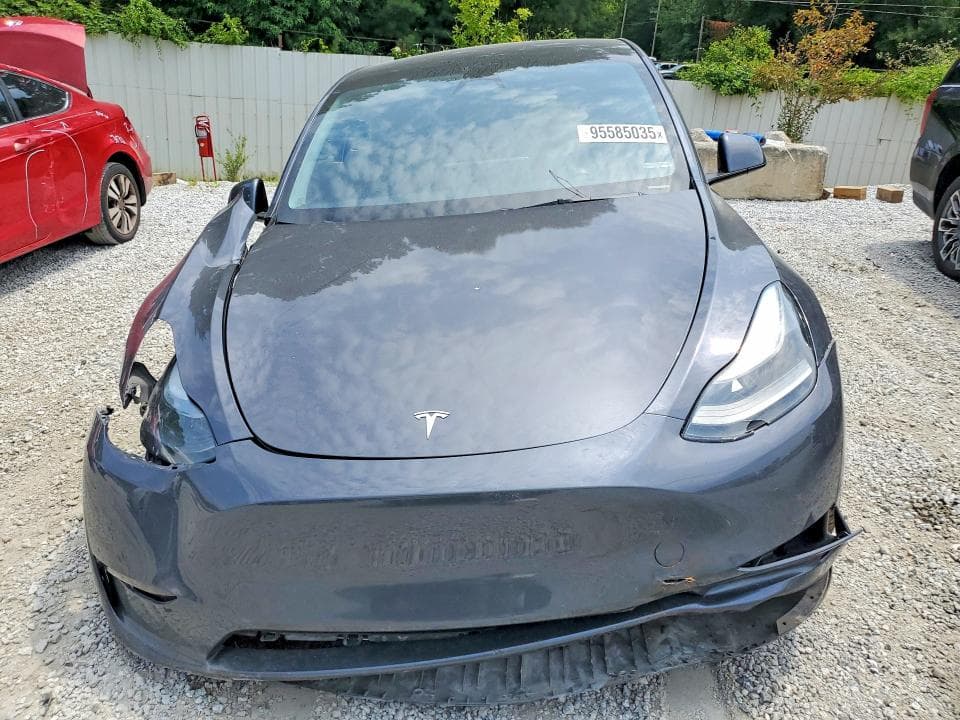 2023 TESLA MODEL Y 5