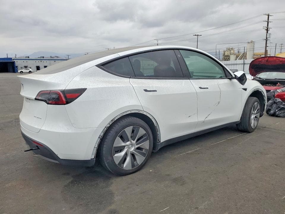 2023 TESLA MODEL Y 3