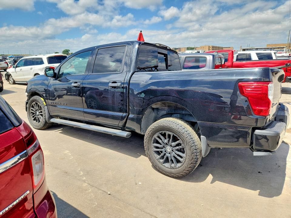 2018 NISSAN TITAN 2
