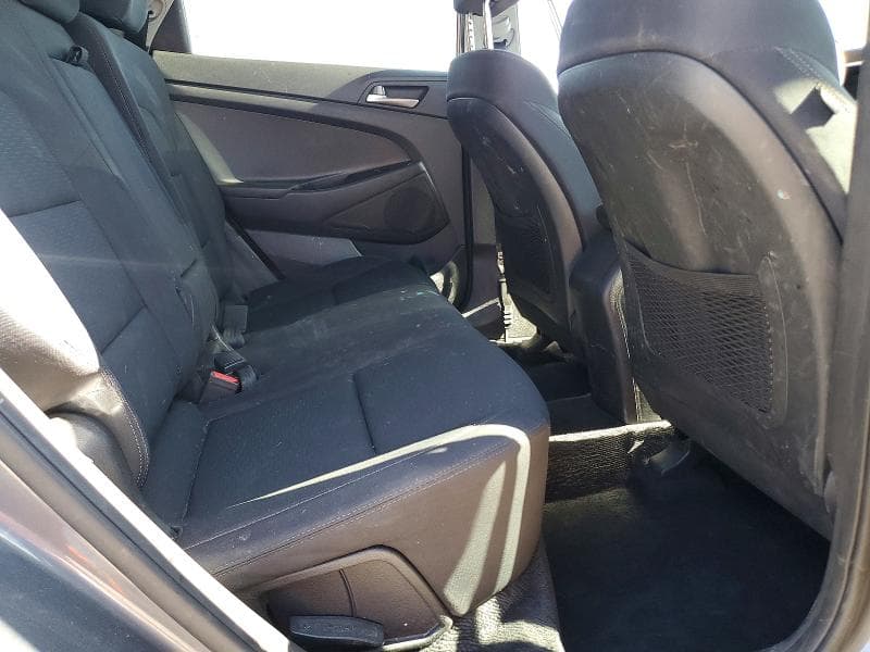 2019 HYUNDAI TUCSON SE 11
