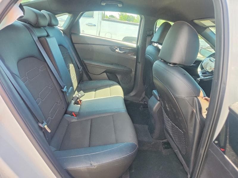 2023 KIA FORTE GT LINE 10