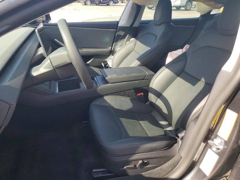 2025 TESLA MODEL 3 7
