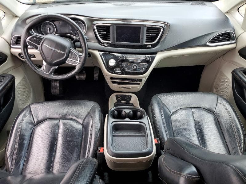 2020 CHRYSLER PACIFICA TOURING L 8