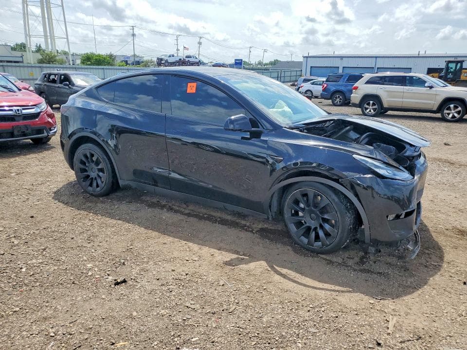 2022 TESLA MODEL Y 4