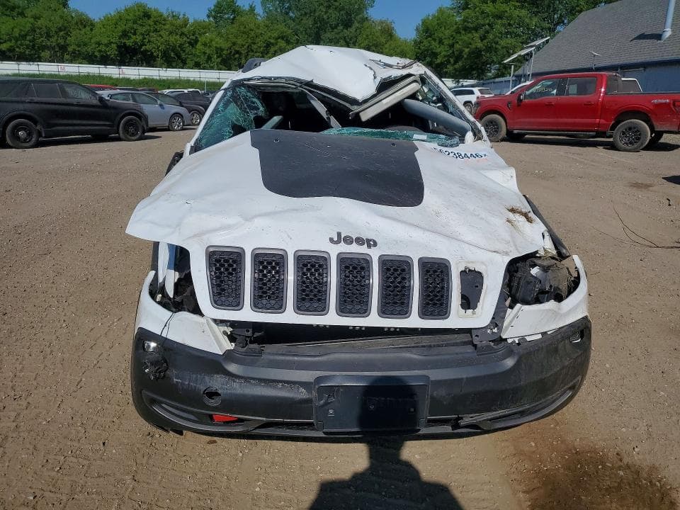2020 JEEP CHEROKEE TRAILHAWK 5