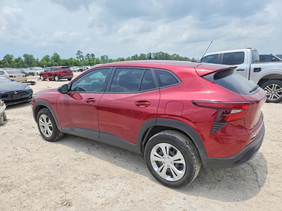 2025 CHEVROLET TRAX LS 2