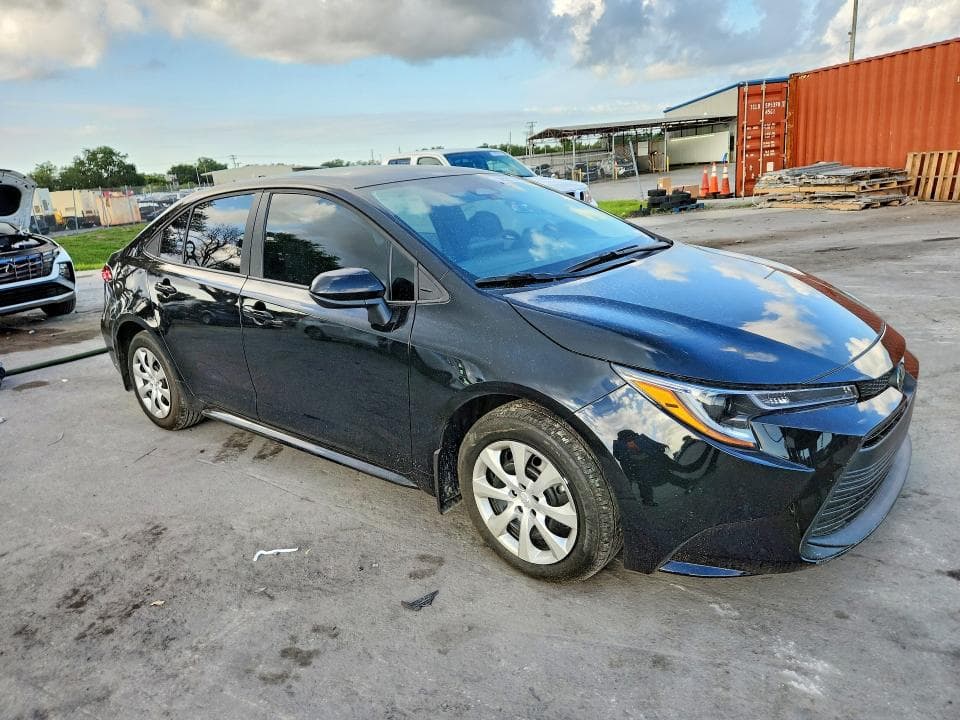 2026 TOYOTA COROLLA LE 4