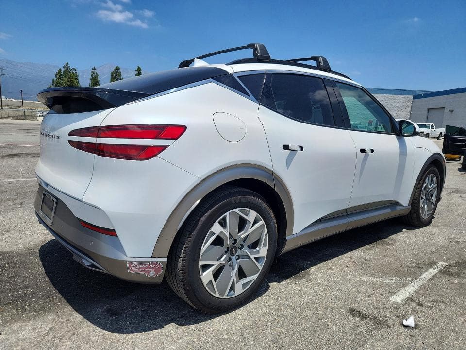 2025 GENESIS GV60 STANDARD 3