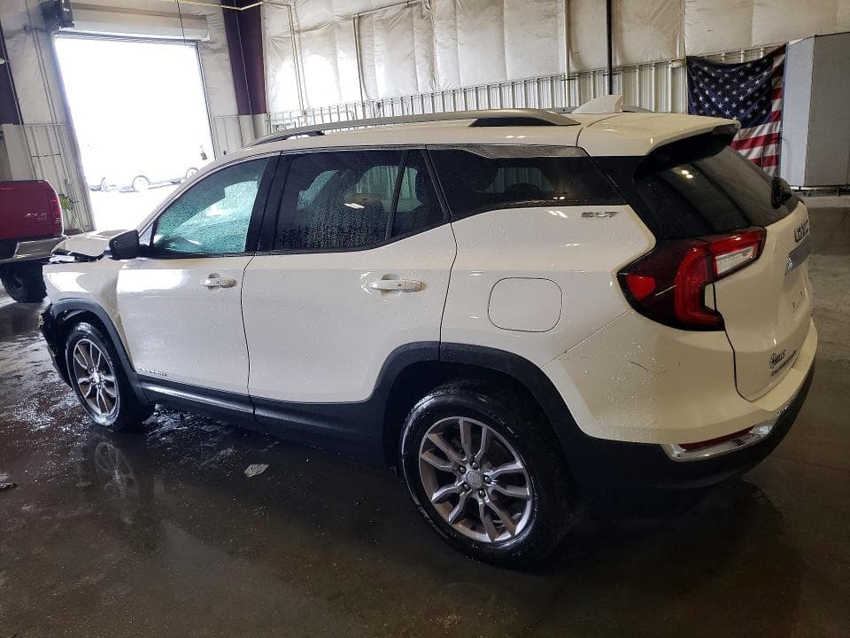 2023 GMC TERRAIN SLT 2