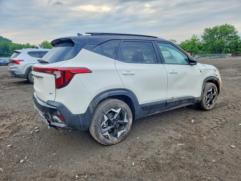 2025 KIA SELTOS S 3