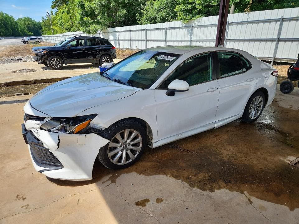 2019 TOYOTA CAMRY