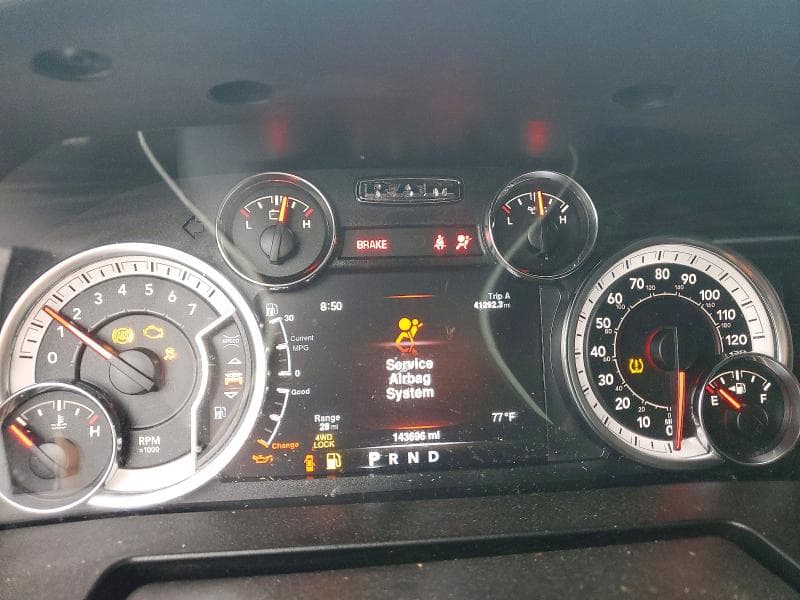 2022 RAM 1500 CLASSIC SLT 9