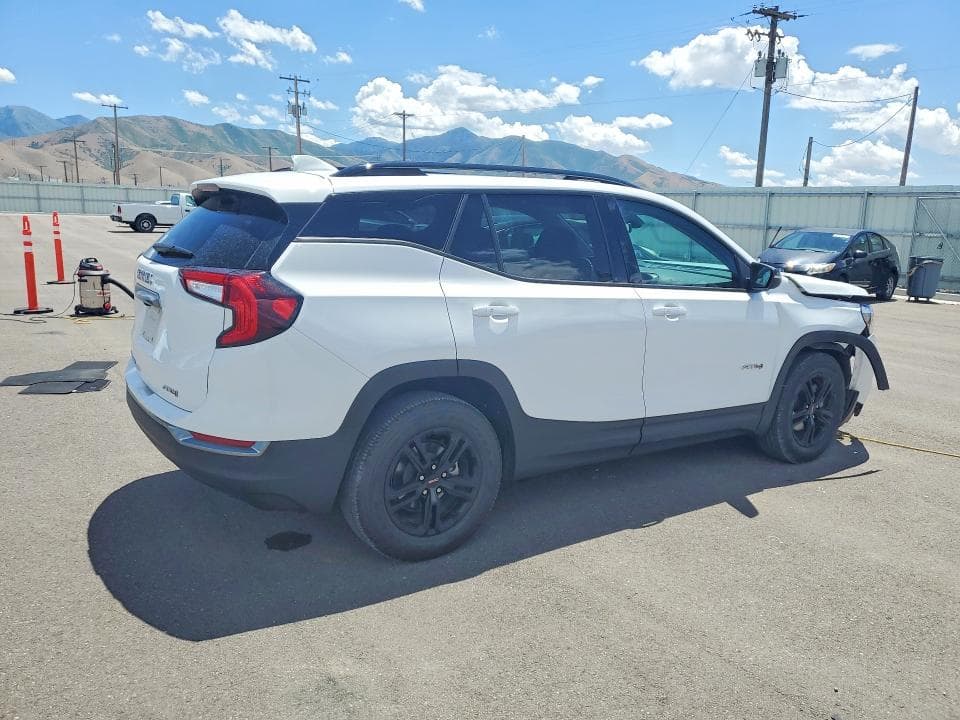 2024 GMC TERRAIN AT4 3
