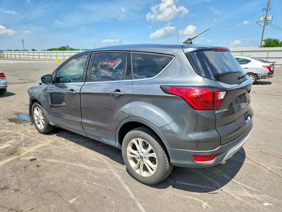 2019 FORD ESCAPE SE 2