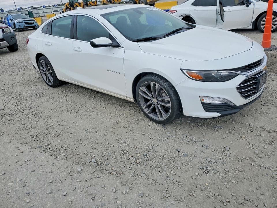 2021 CHEVROLET MALIBU LT 4