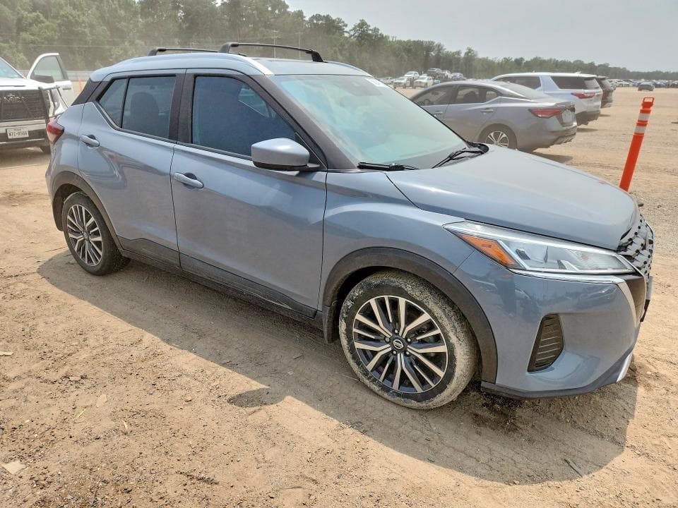 2021 NISSAN KICKS SV 4