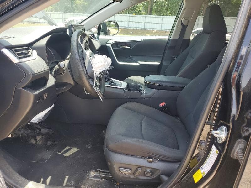 2021 TOYOTA RAV4 XLE 7