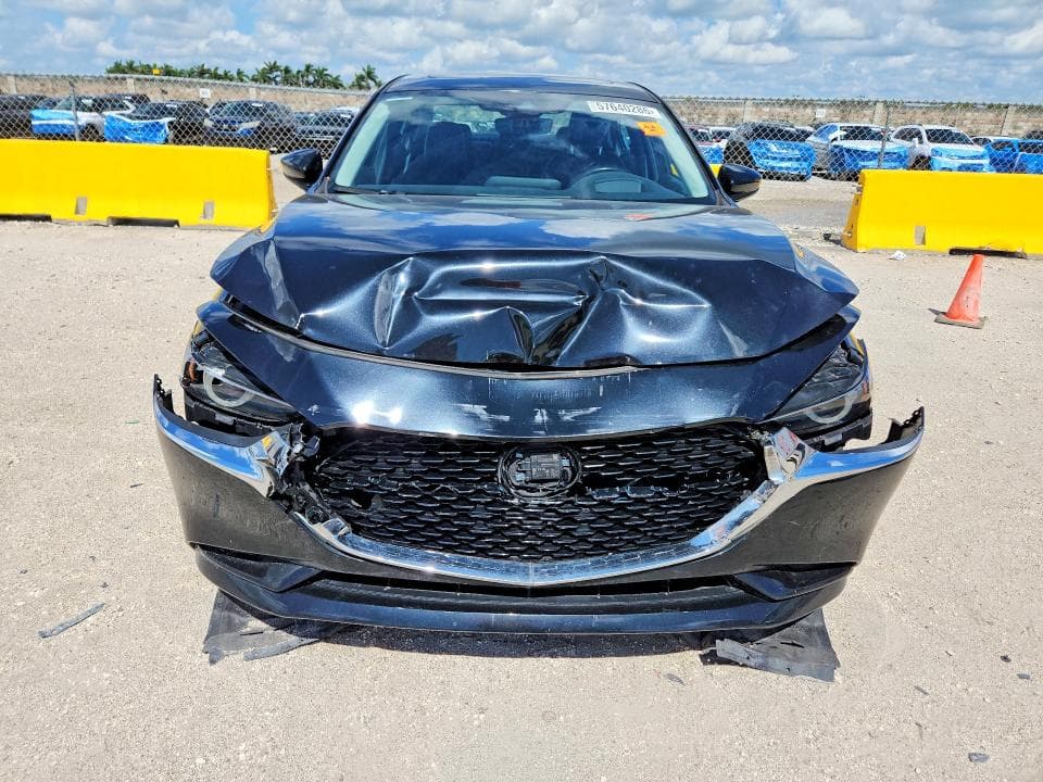 2022 MAZDA 3 PREMIUM 5