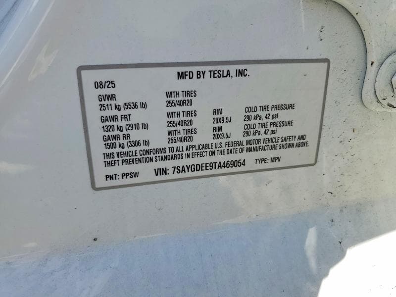 2026 TESLA MODEL Y 12