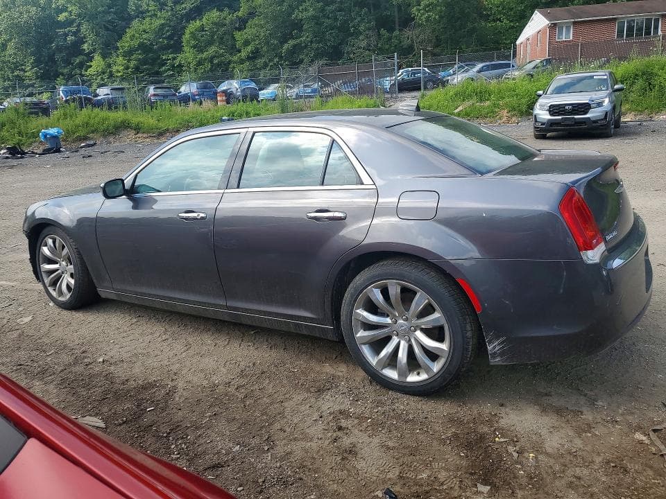 2018 CHRYSLER 300 2