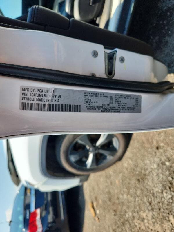 2020 JEEP CHEROKEE LATITUDE PLUS 12