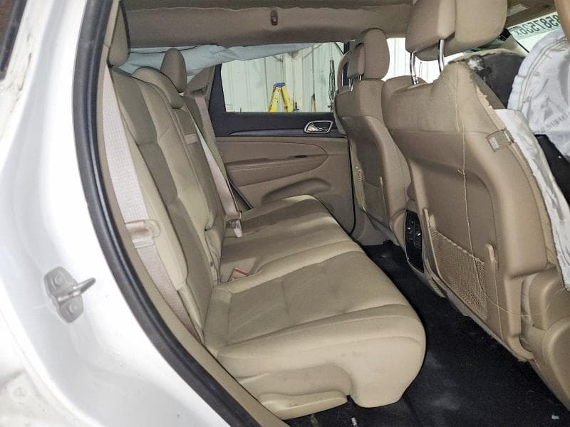 2022 JEEP GRAND CHEROKEE LAREDO E 11