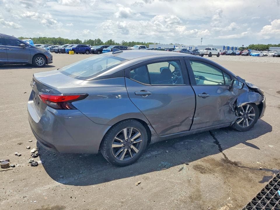 2021 NISSAN VERSA SV 3