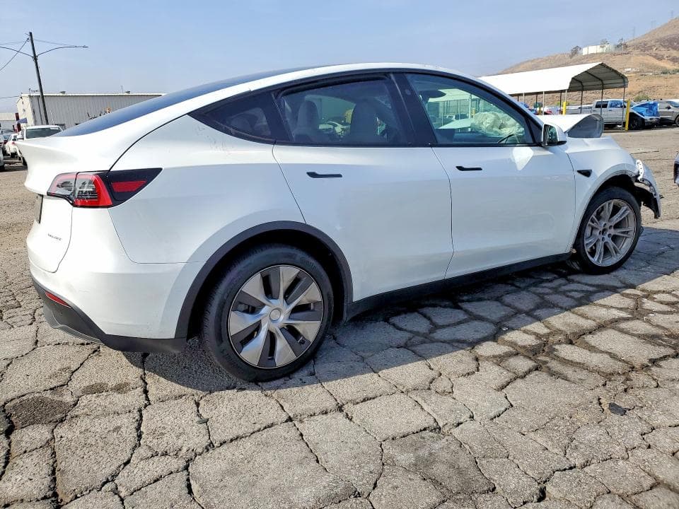 2023 TESLA MODEL Y 3