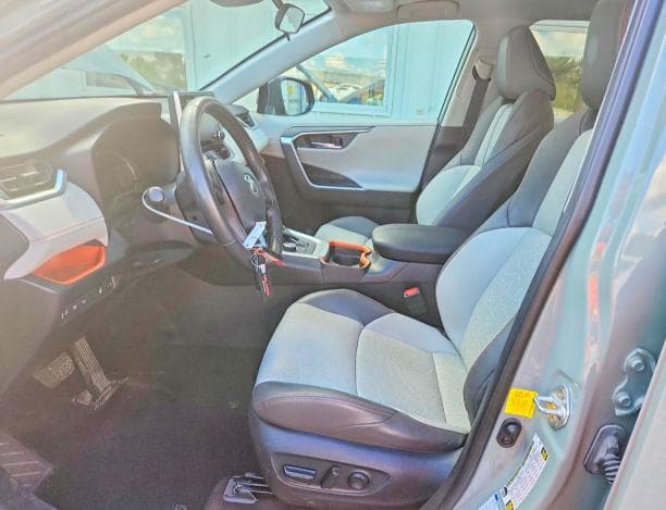 2019 TOYOTA RAV4 ADVENTURE 7